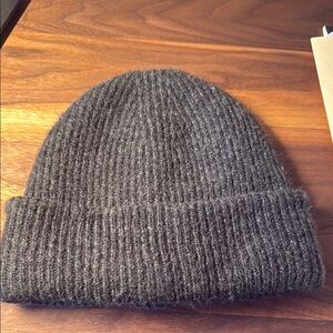 Zara Gray Knit Beanie